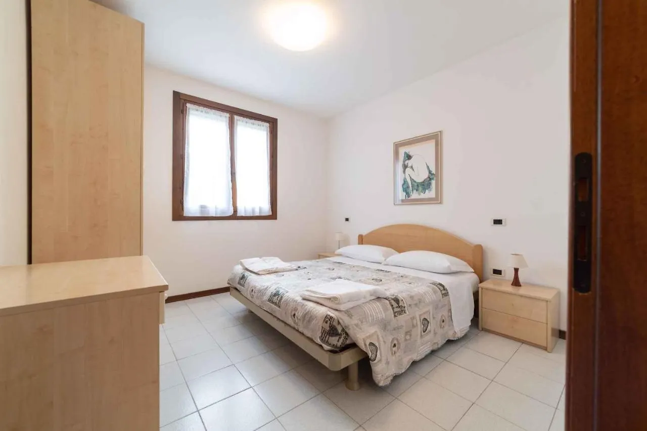 Houses And Apts In Albarella 24882 Albarella Island